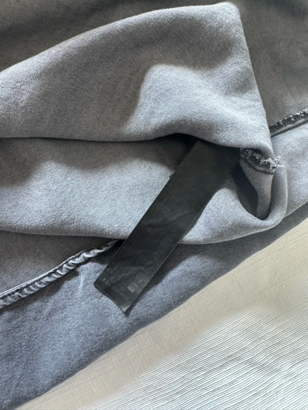 Zara Woman Small Gray Chambray
Denim Tencel 3/4 Sleeve Shirt
Office Small - Picture 5 of 9